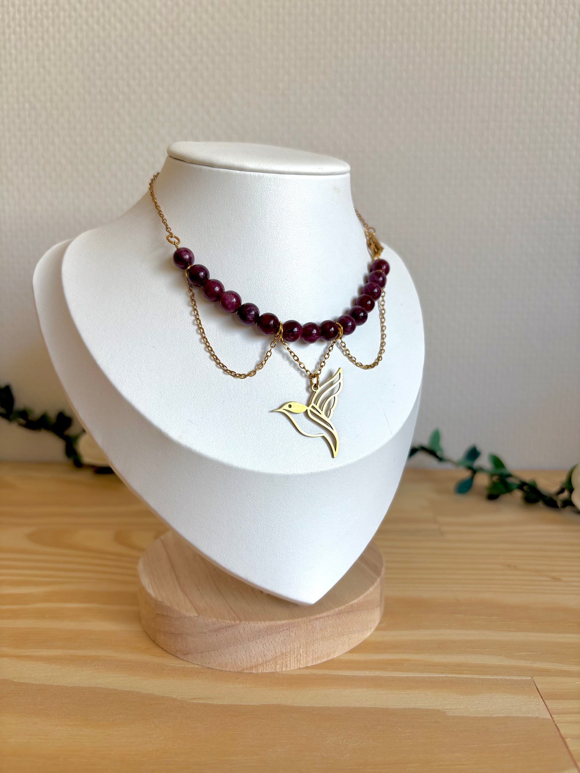 Collier « Colibri de grenat »