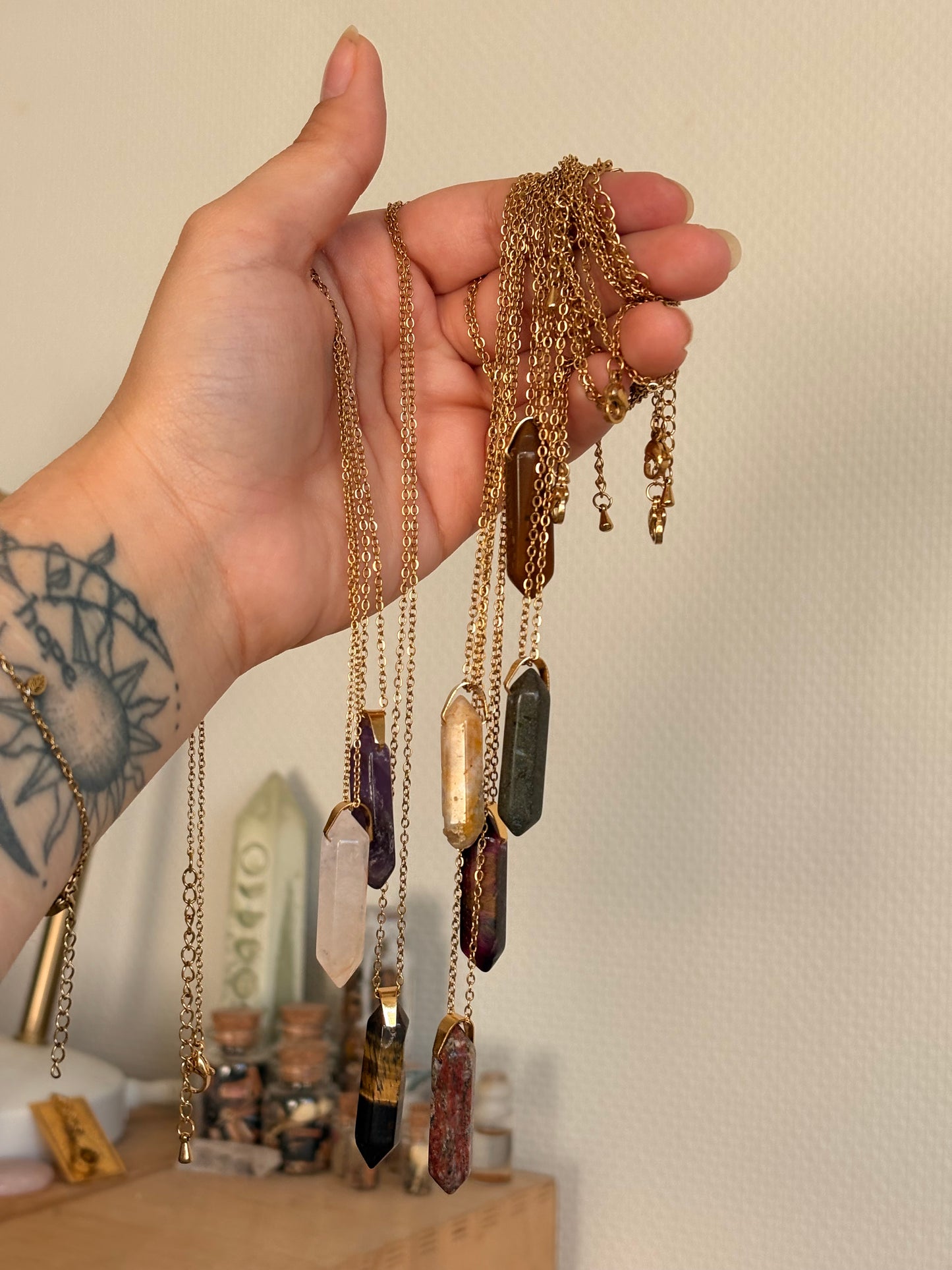 Collier Isis