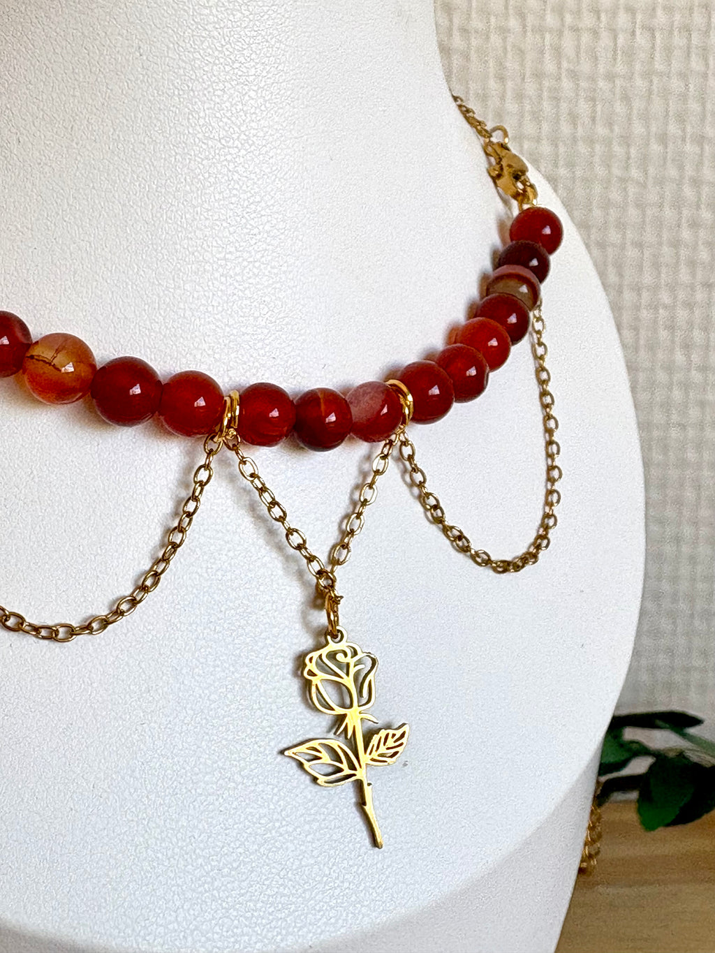 Collier « Rose de feu »