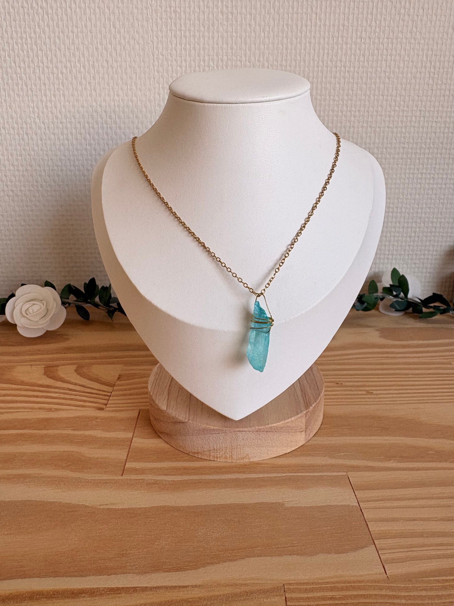 Collier Hydros