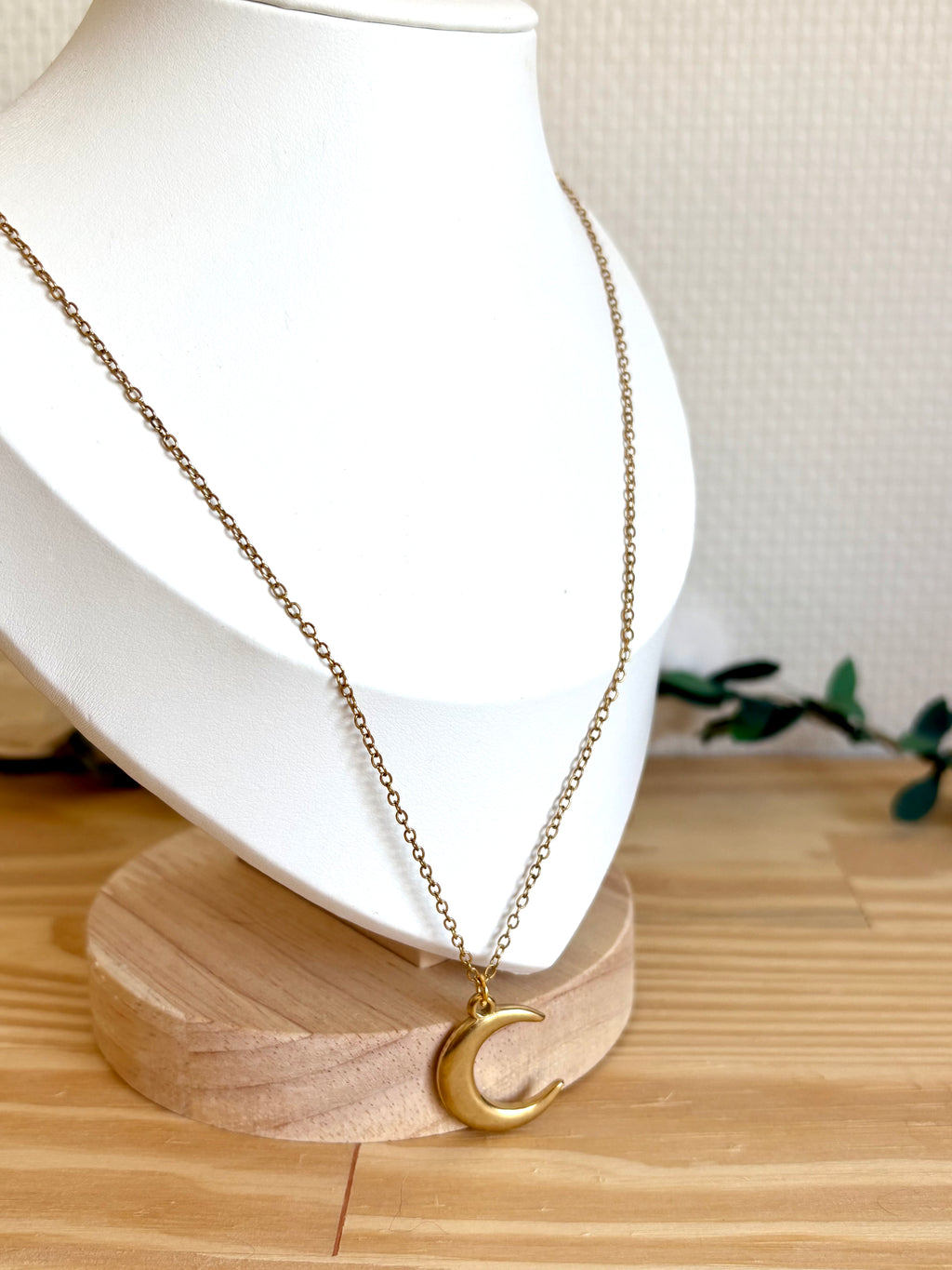 Collier « Lune Éternelle »