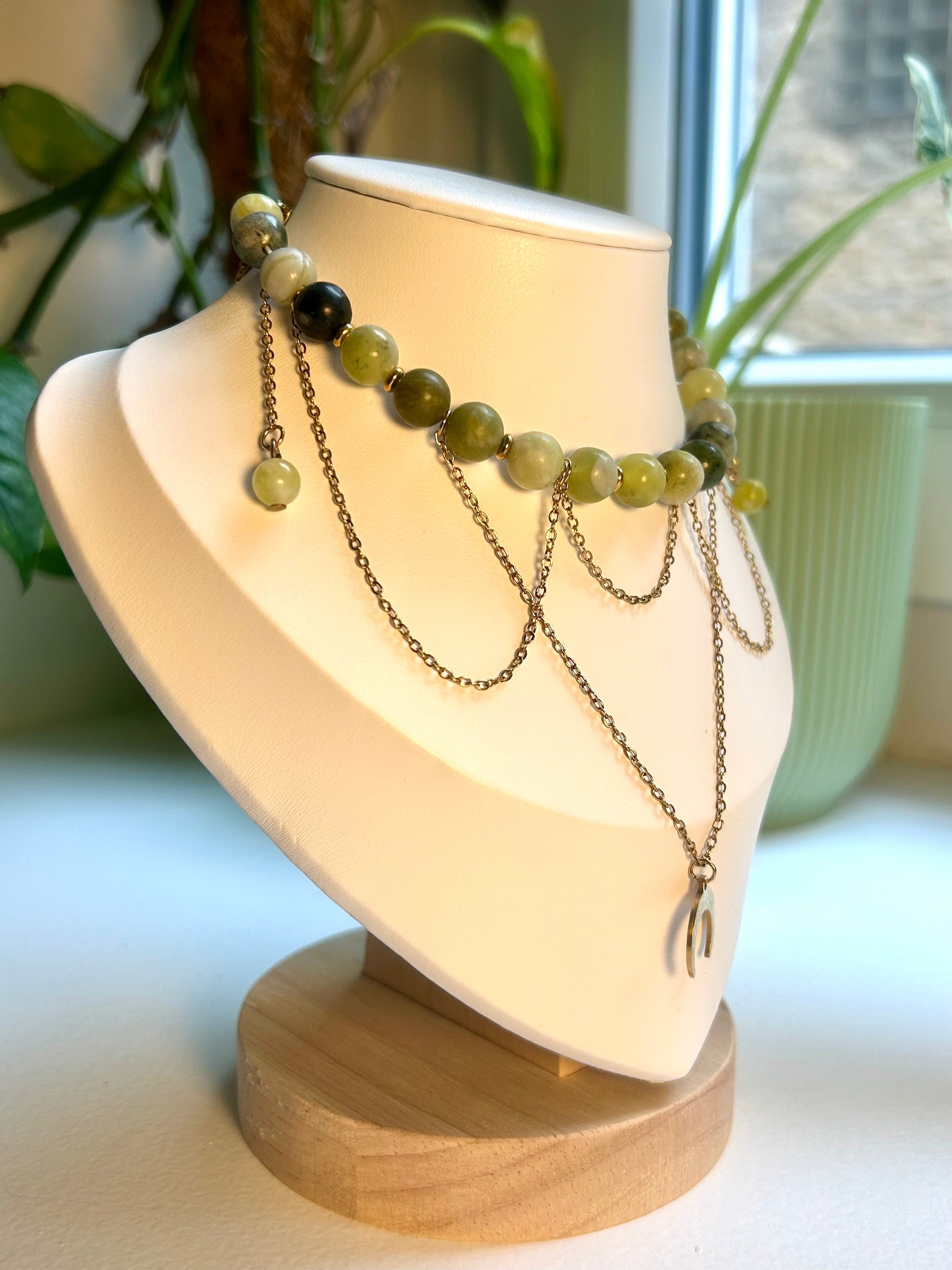 Collier "Lune enlacée"