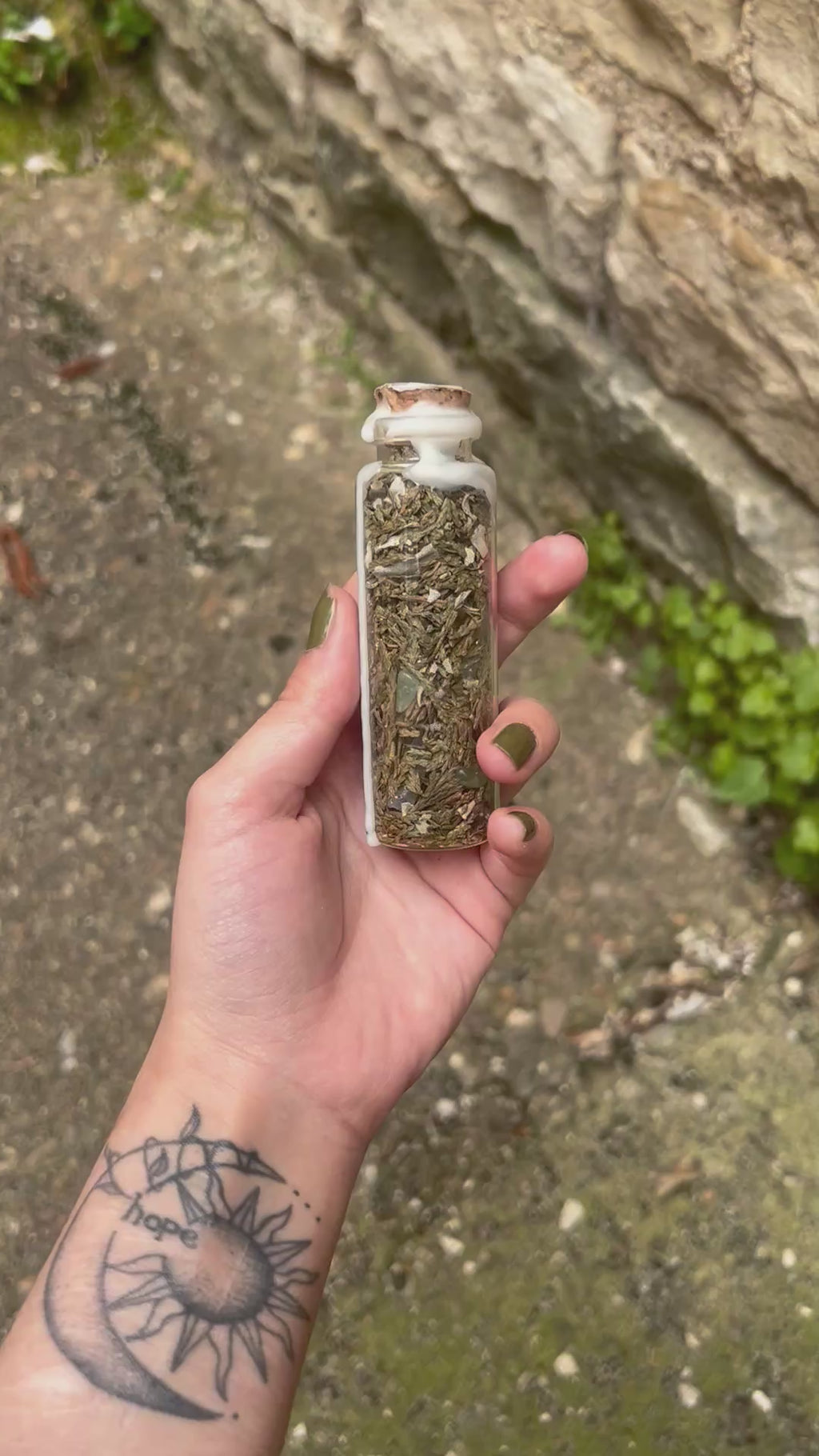 Fiole « Larmes de la terre »